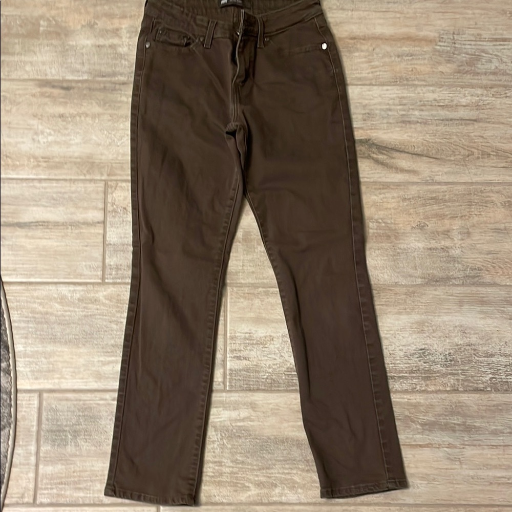 LEVI jeans Women’s dark green  6M Mid rise skinny (28x32)